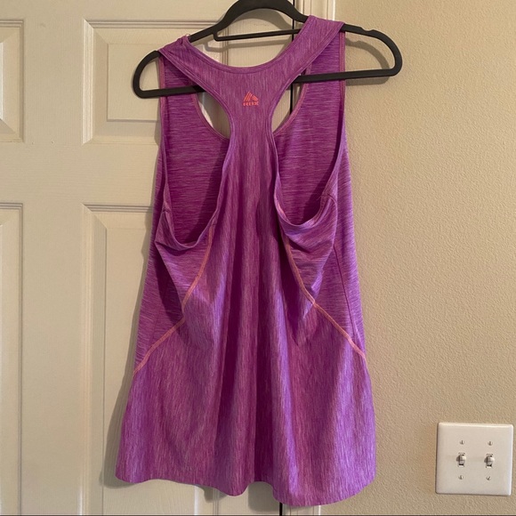 Activewear tank - Picture 2 of 2